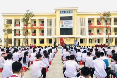 Trường TH-THCS Yên Bình tổ chức chương trình tuyên truyền, trải nghiệm Taekwondo tự vệ học đường kết hợp lễ trưởng thành Đội cho học sinh lớp 9