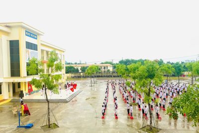 KHỐI THCS TRƯỜNG TH&THCS YÊN BÌNH TỔ CHỨC LỄ TỔNG KẾT NĂM HỌC 2025–2026 VÀ CHIA TAY HỌC SINH LỚP 9